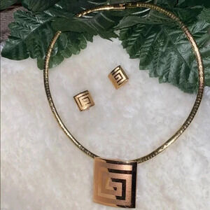 Vintage Luxury brushed Gold tone pendant and  earrings set